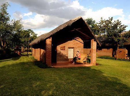 Barefoot Safari Lodge リロングウェ エクステリア 写真