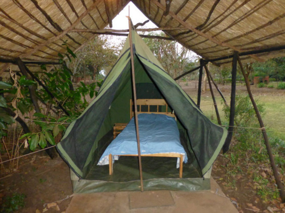 Barefoot Safari Lodge リロングウェ エクステリア 写真